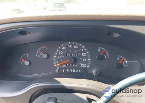 2000 Ford E-150 Recreational из США, поврежденный, VIN 1FDRE14L5YHB24874